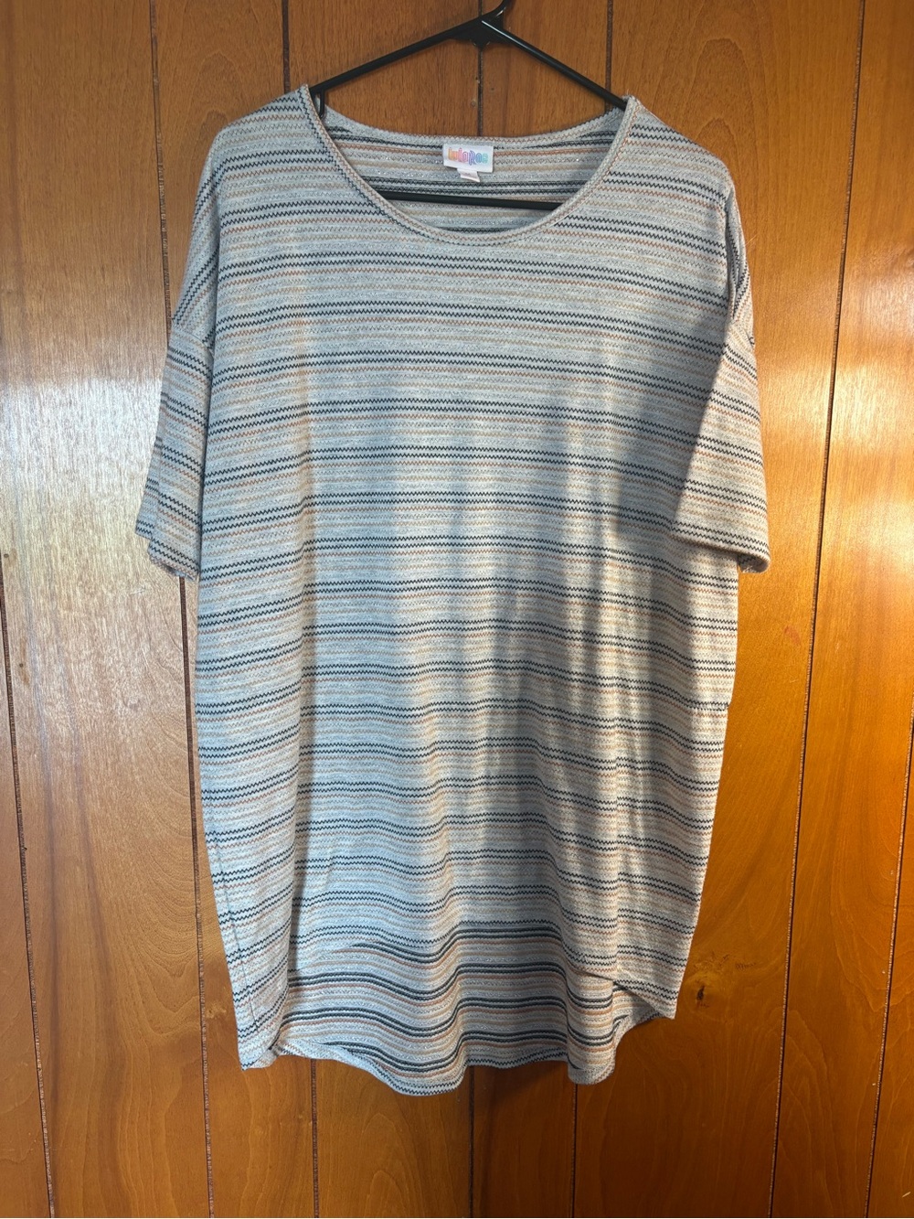 LuLaRoe Striped Short Sleeve Tunic in Cream and Gray